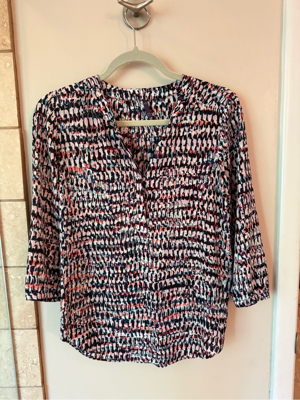 NYDJ Navy, Pink & White Abstract V-Neck Blouse